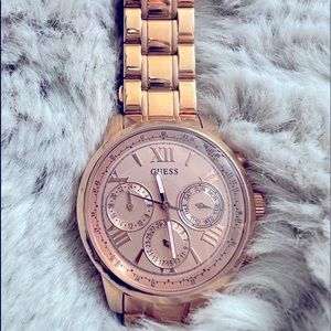 ROSE GOLD GUESS WATER PROOF STAINLESS STEEL WATCH